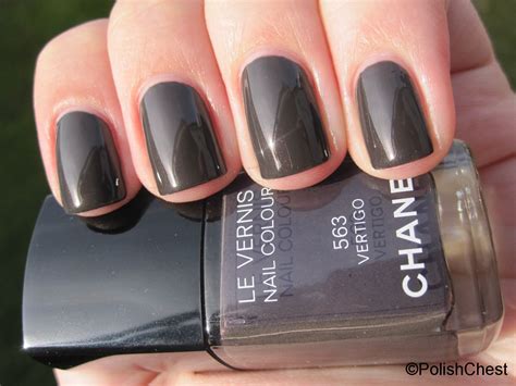 chanel vertigo nail polish dupe